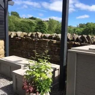 Gatecroft Barn & - Pet Friendly With Hot Tub *